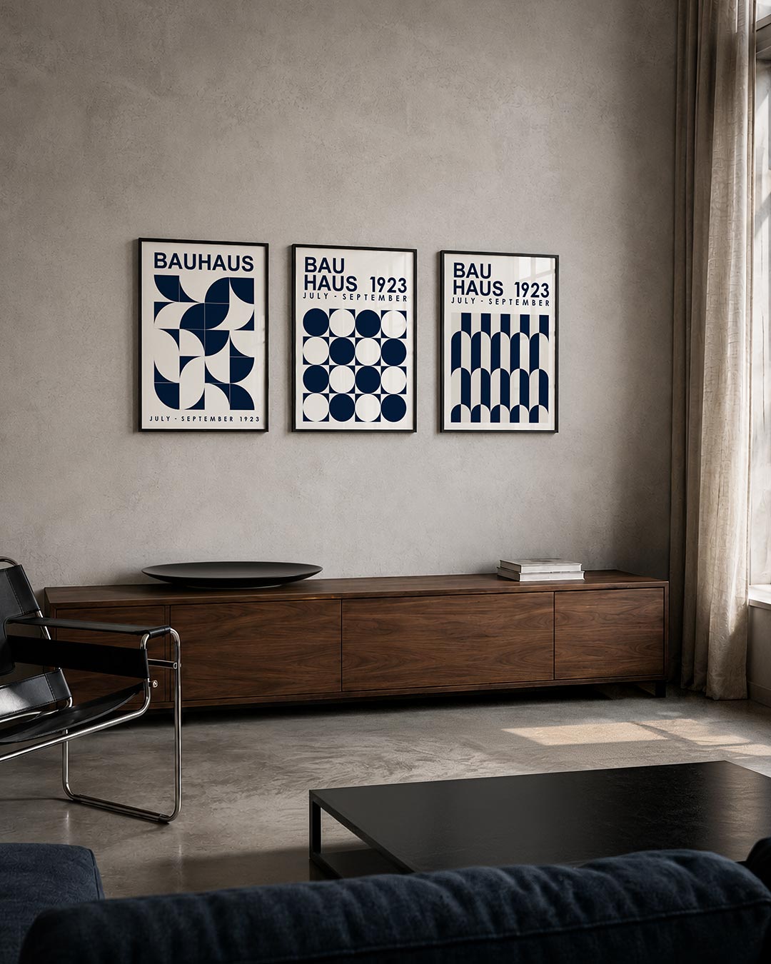 Vormen en vlakken posterset – tweede productweergave – donkerblauwe en witte vormen creëren een speels lijnenspel. Halve