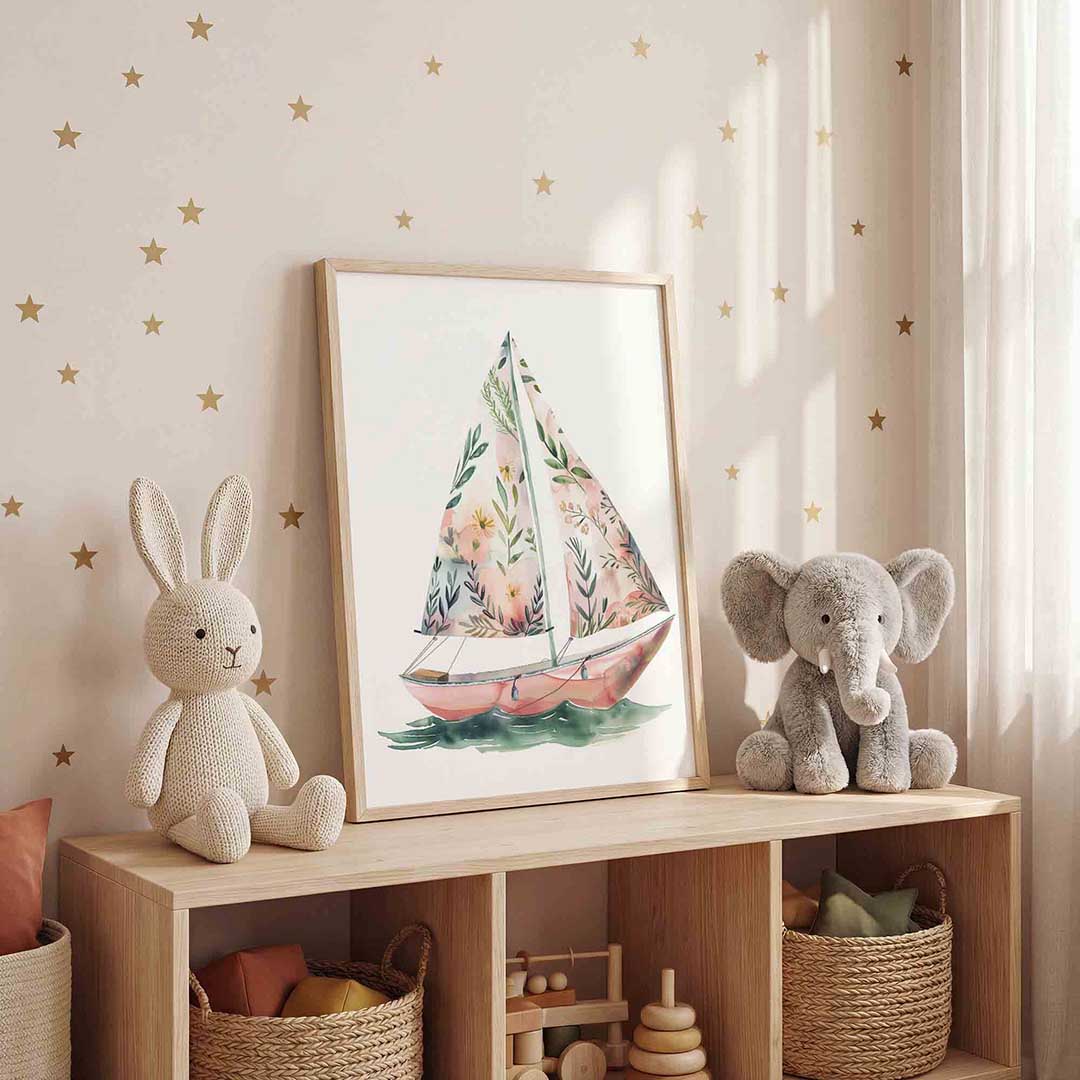 Zeilboot met bloemen – staande kinderkamer wanddecoratie van WallArtistic