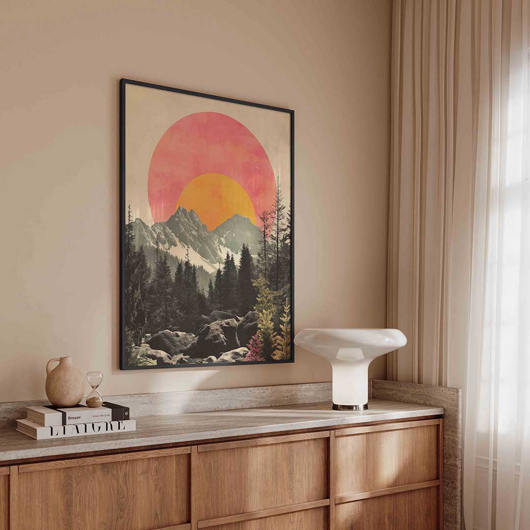 Bergen en zon – surreal poster in staand formaat