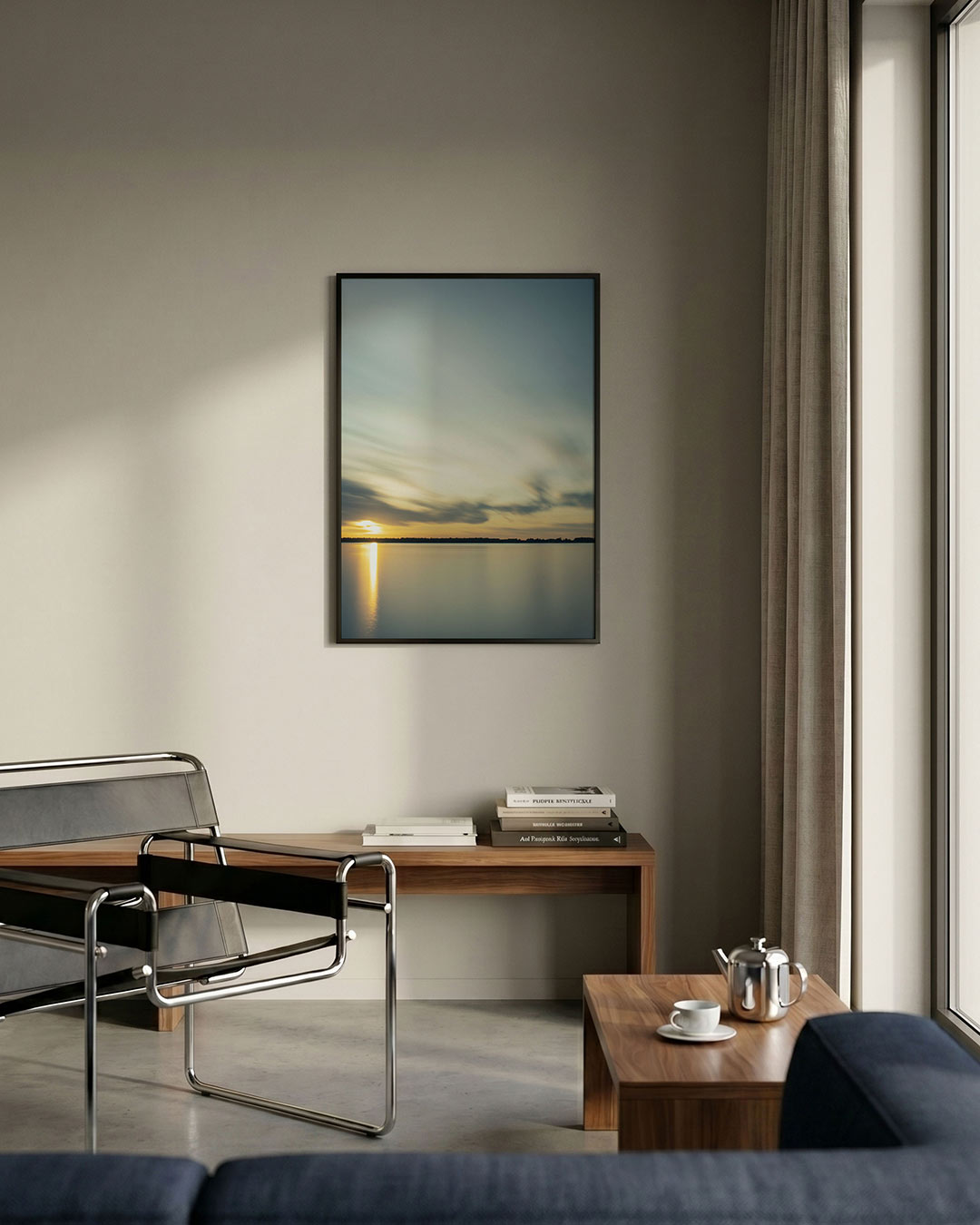 Rustige zonsondergang poster – detailweergave – deze poster toont een serene zonsondergang boven een kalm wateroppervlak, met