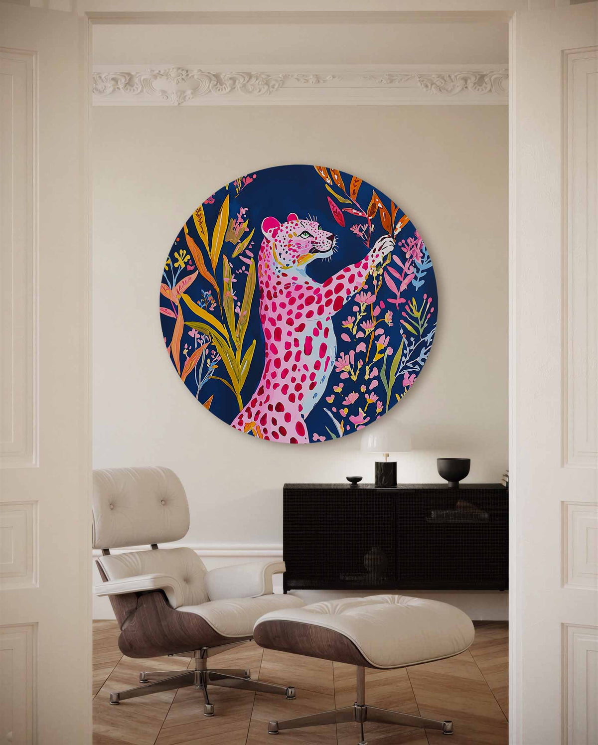 Roze luipaard met bloemen – illustratie muurcirkel als ronde muurdecoratie