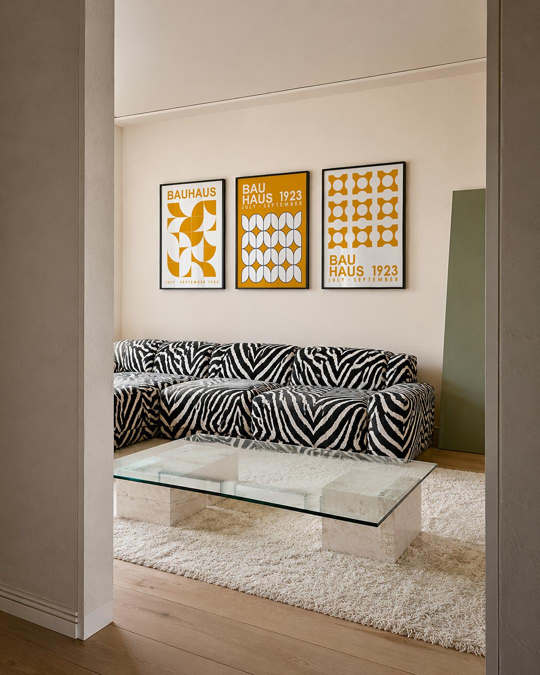 Vorm en kleur posterset – tweede productweergave – deze posterset in drie delen toont een speelse combinatie van oranje en