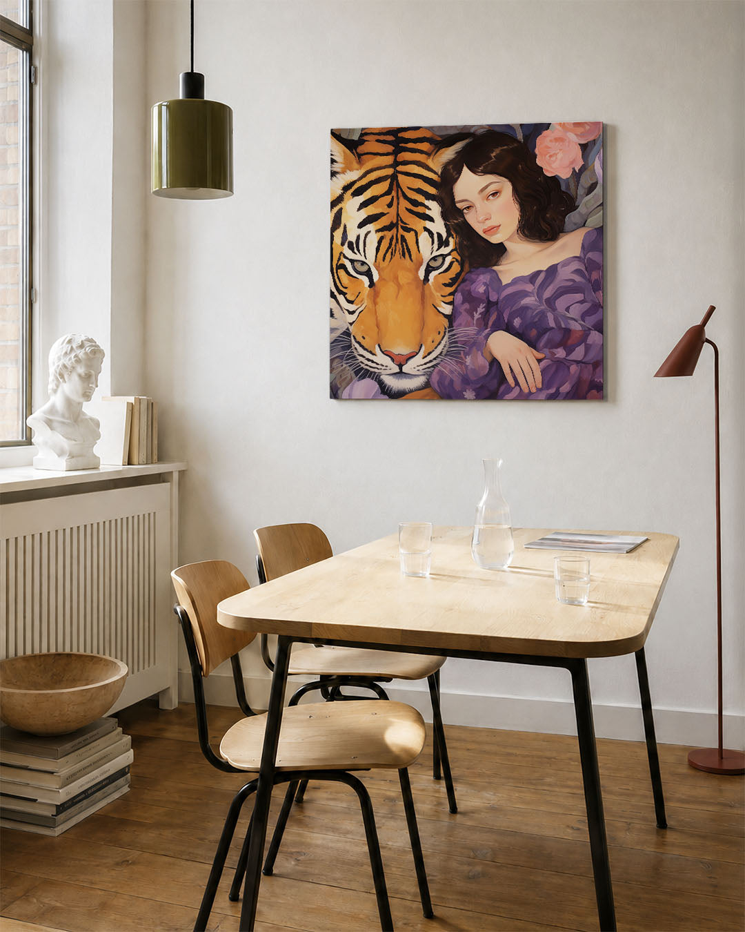 Dromerige tijger kunstwerk – vierkante wanddecoratie – dit kunstwerk toont een vrouw naast een tijger, omgeven door bloemen.