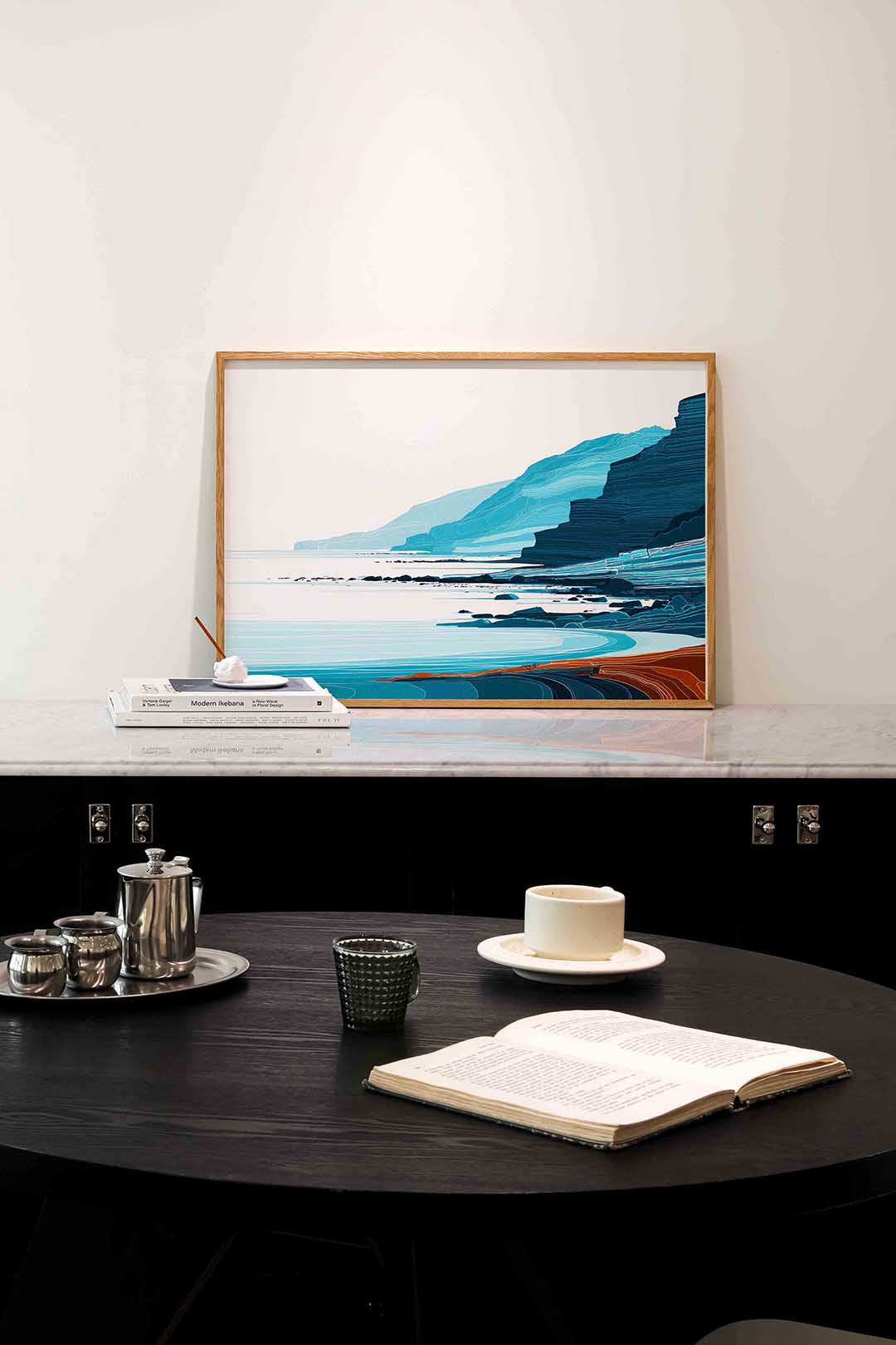 Kustlijn met kliffen – abstracte poster in liggend formaat