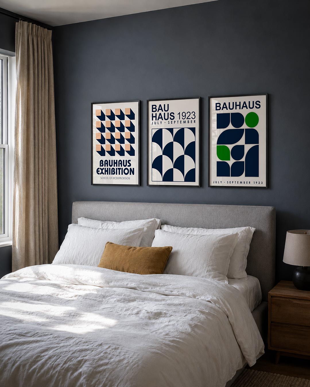 Vorm en schaduw posterset – derde productweergave – deze posterset in drie delen toont een ritmisch patroon van vierkante