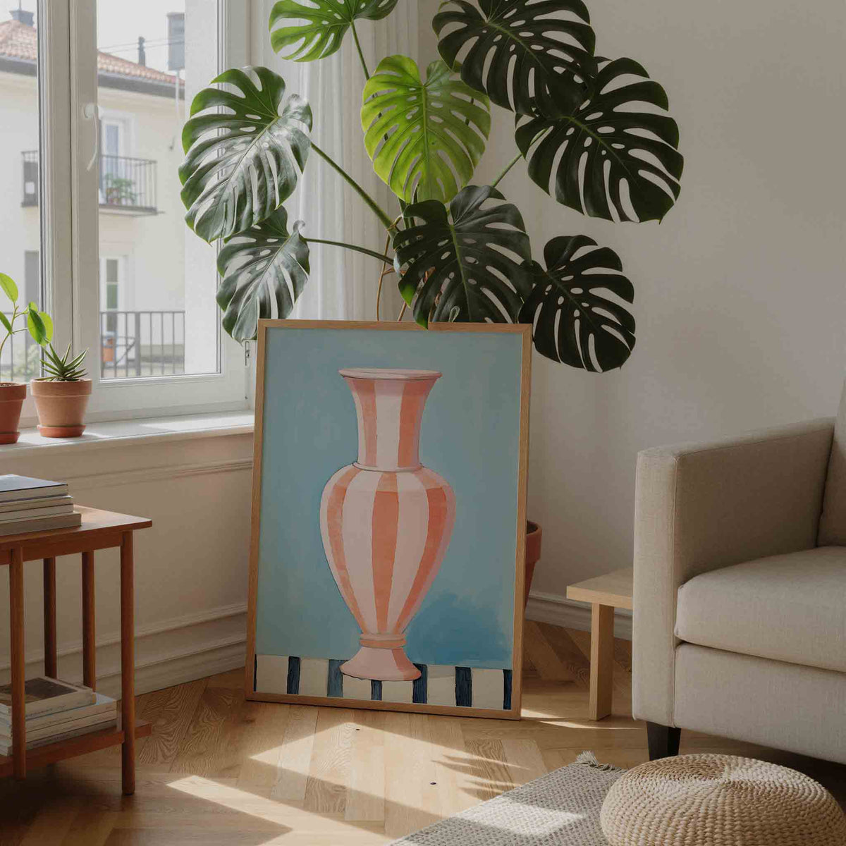 Gestreepte vaas – staande botanische wanddecoratie van WallArtistic