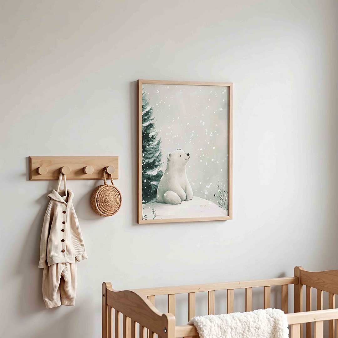 Ijsbeer in sneeuw – kinderposter in staand formaat