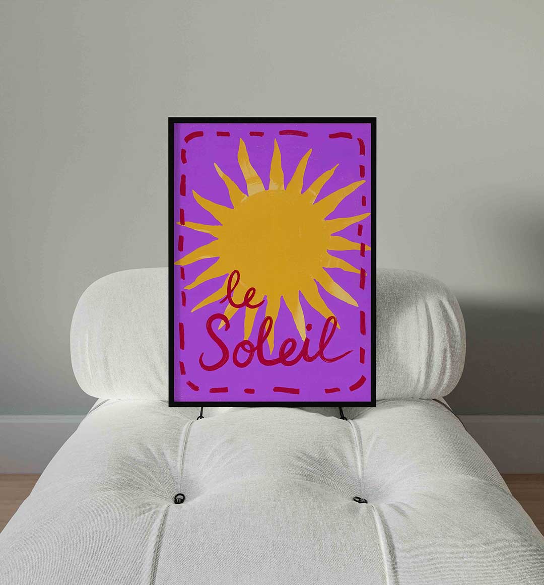 Gele zon op paarse achtergrond – staande Pop Art wanddecoratie van WallArtistic
