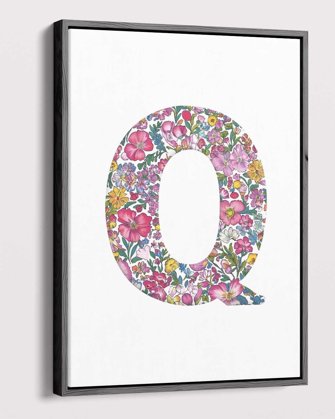 Bloemenletter Q – plexiglas wanddecoratie in portret formaat