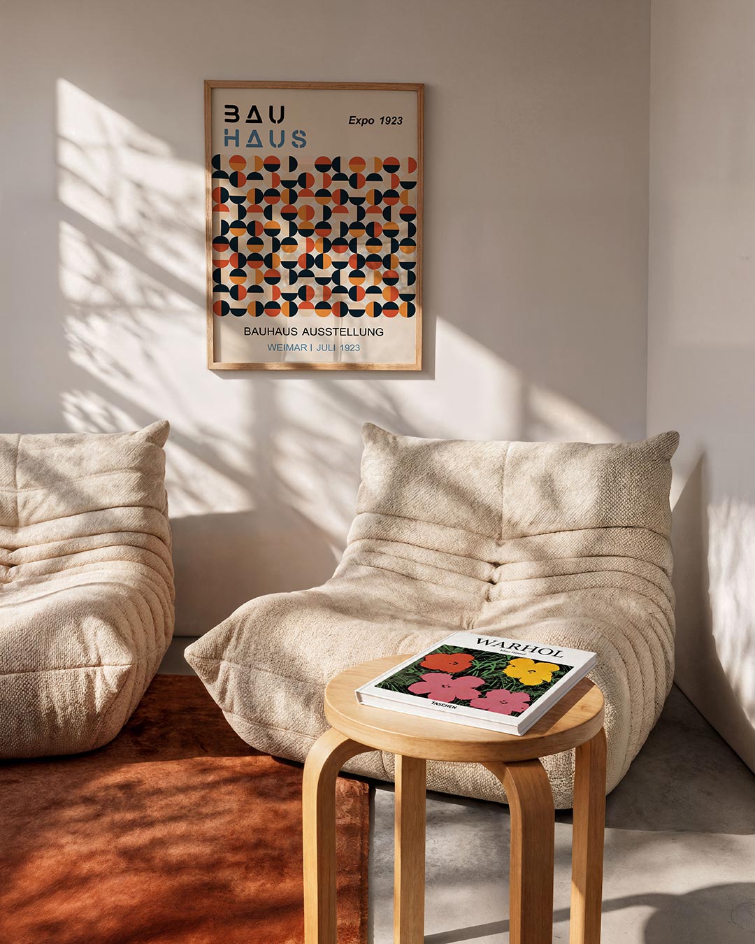 Vormritme en kleur – geometrische Bauhaus poster in staand formaat