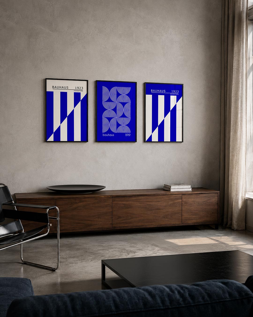 Lijnen en vlakken posterset – tweede productweergave – deze posterset in drie delen toont een spel van blauwe en witte