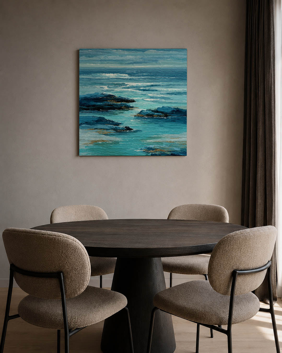 Zeezicht compositie kunstwerk – tweede productweergave – dit werk toont een serene zee met golven en rotsen. De blauwe tinten