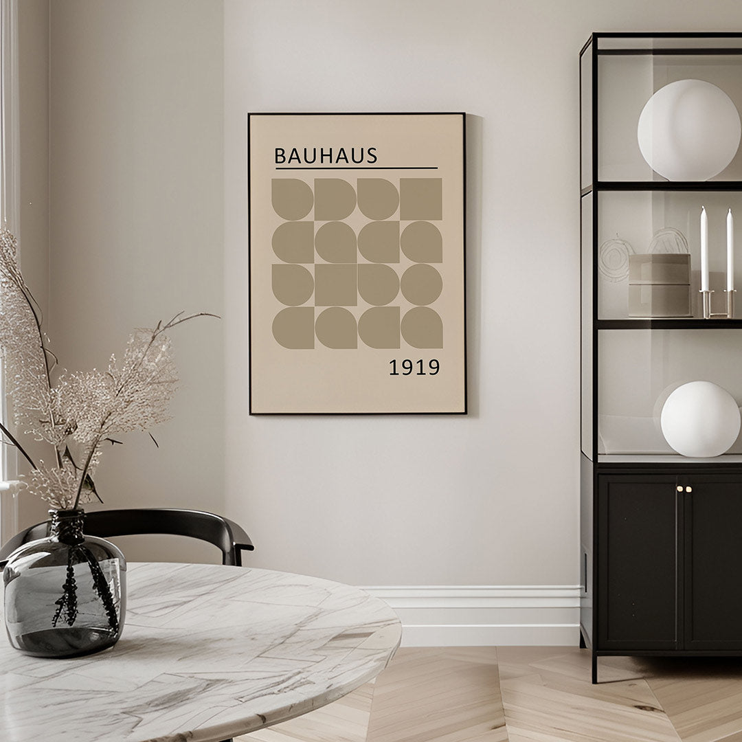 Vormritme en balans – geometrische Bauhaus poster in staand formaat