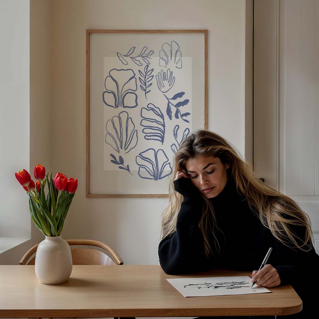 Botanische Blauwe Kunstposter – bloemen poster in staand formaat