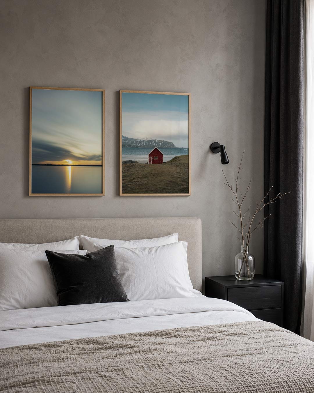 Zonsondergang reflectie posterset – derde productweergave – een horizon met zachte, vloeiende lijnen. De zonsondergang kleurt