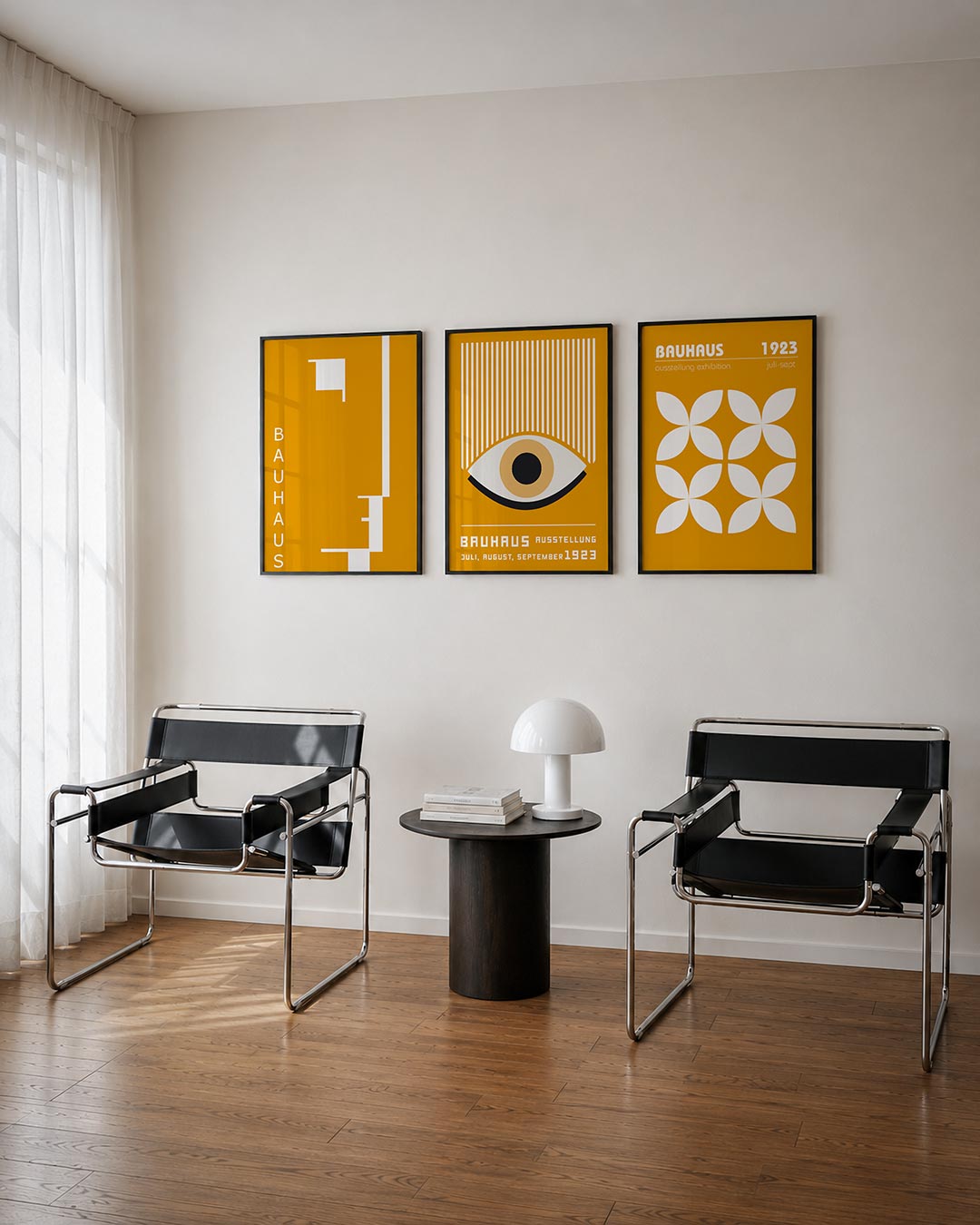 Vorm en kleur posterset – derde productweergave – deze posterset in drie delen speelt met oranje en wit. Rechte lijnen en