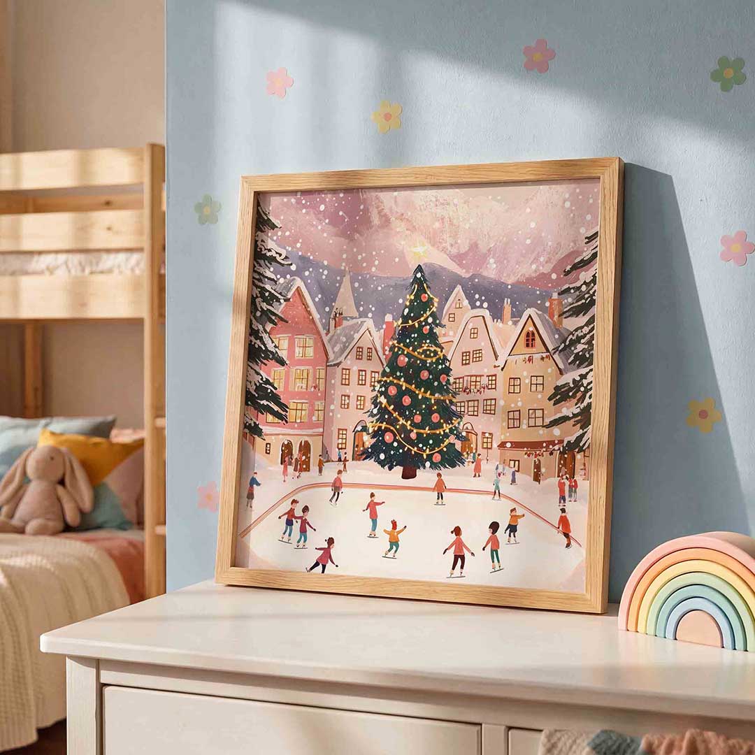 Schaatsende mensen bij kerstboom – speelse wandkunst als vierkante kinderposter