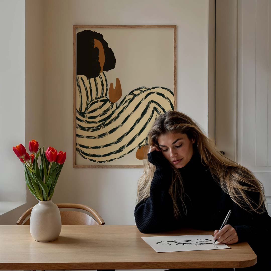 Relaxed Vibes in Stijl – staande vrouwelijke wanddecoratie van WallArtistic