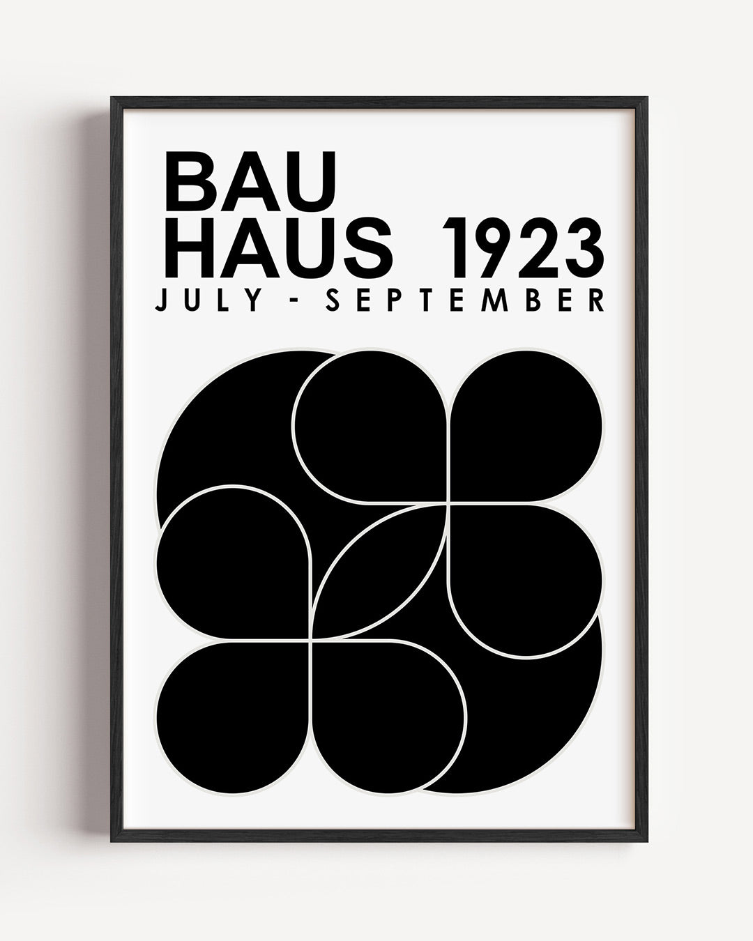 Zwart wit vormenspel – staande Bauhaus poster als wanddecoratie
