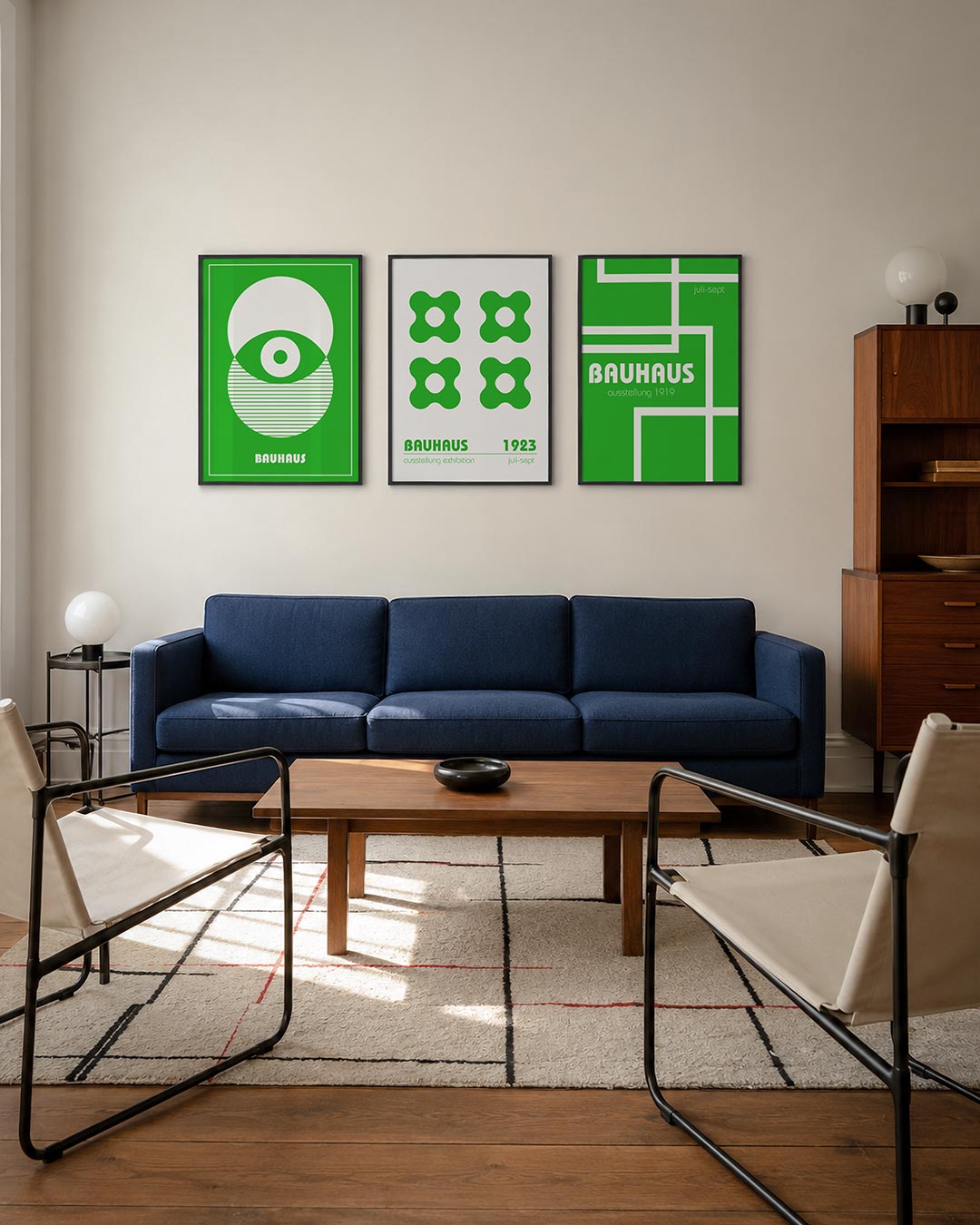Cirkel en strepen posterset – derde productweergave – deze poster toont een speelse compositie van witte cirkels en groene