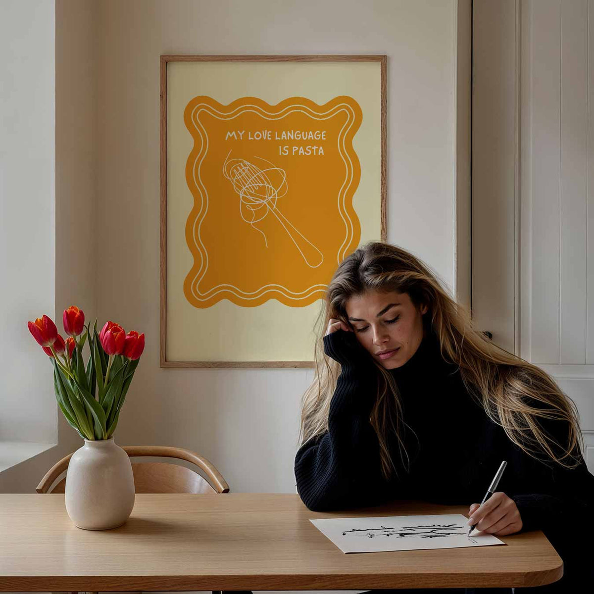 Pasta Love Language – staande muurposter met zomerse uitstraling