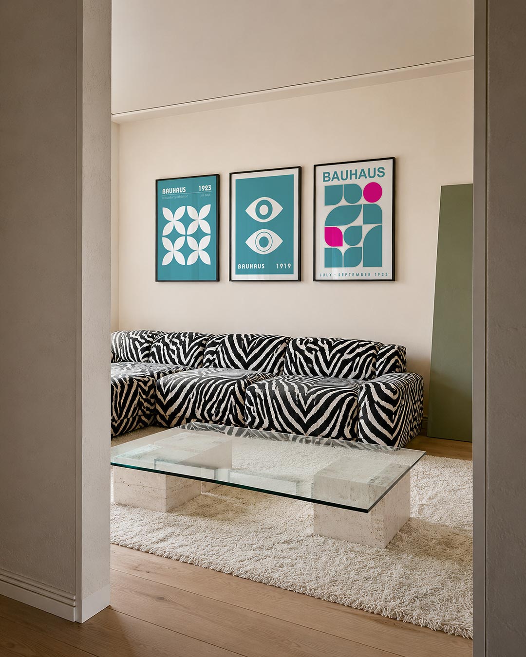 Vorm en kleur posterset – tweede productweergave – deze posterset in drie delen toont een ritmisch patroon van witte