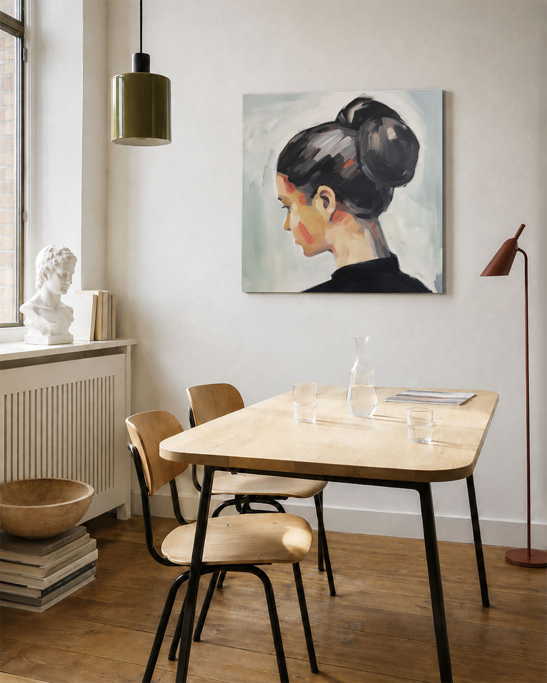Portret met zachte tinten kunstwerk – vierkante wanddecoratie – dit werk toont een zijaanzicht van een vrouw met een knot