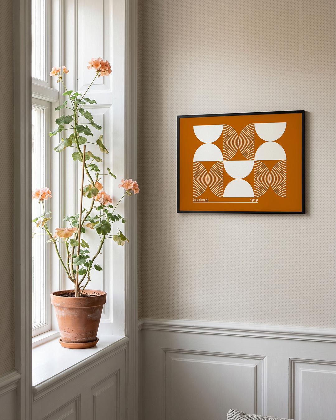 Cirkel en halve maan – liggende Bauhaus poster voor aan de muur