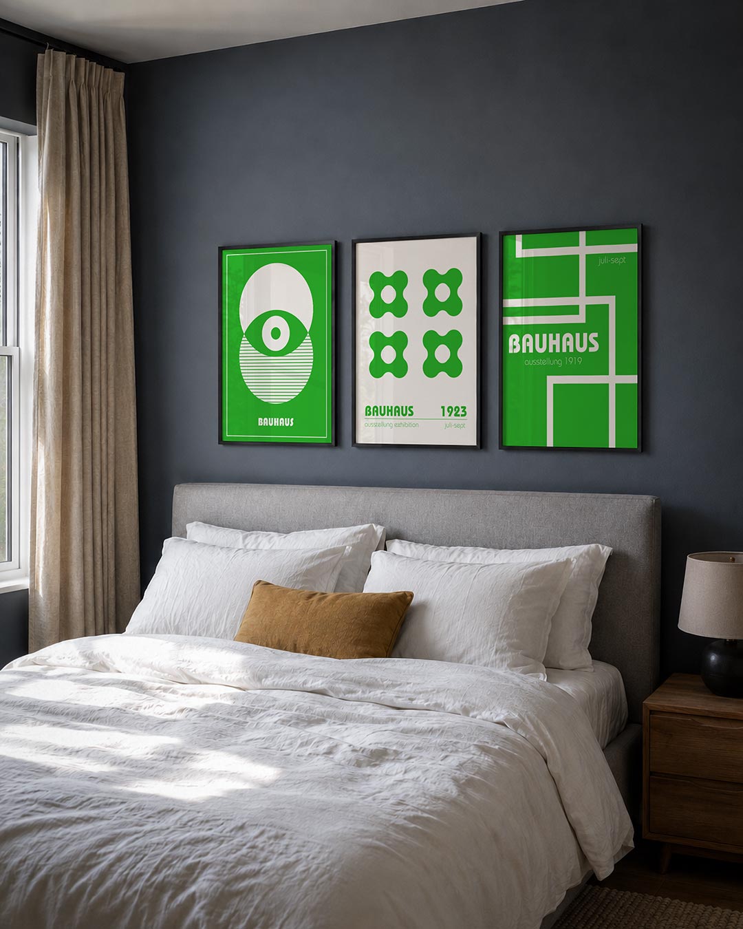 Cirkel en strepen posterset – detailweergave – deze poster toont een speelse compositie van witte cirkels en groene strepen