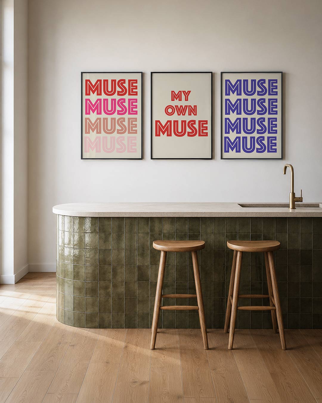 Kleurvolle herhaling posterset – tweede productweergave – deze posterset in drie delen toont het woord in levendige
