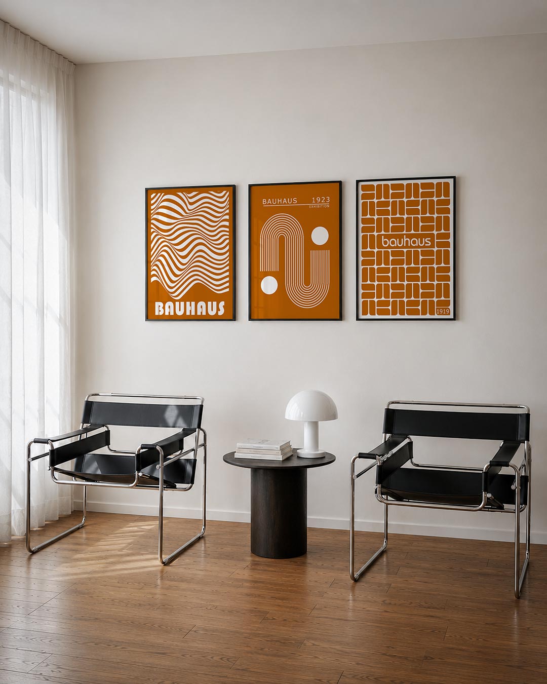 Golvend lijnenspel driedelige posterset – deze posterset in drie delen toont vloeiende, golvende lijnen in wit en oranje. De