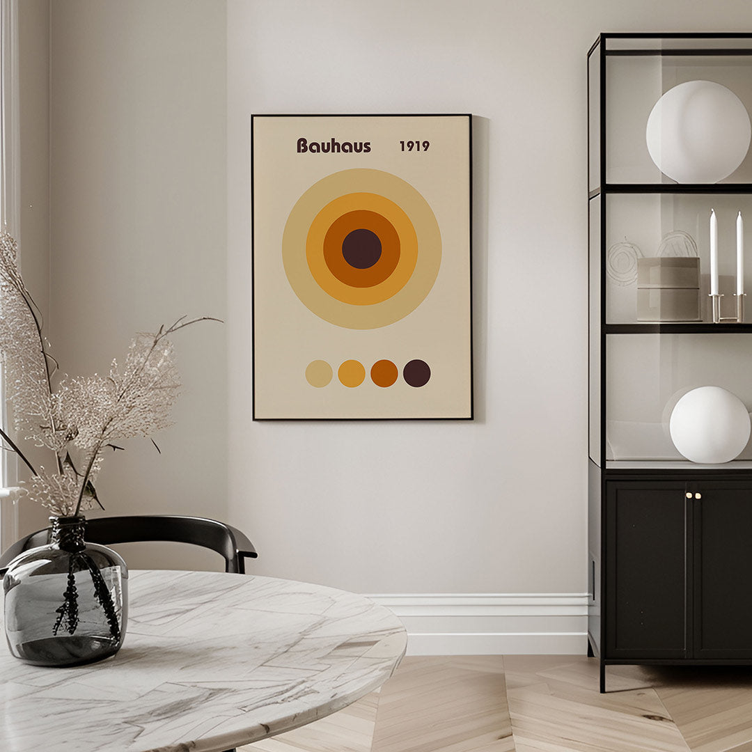 Cirkelvormen en kleur – geometrische Bauhaus poster in staand formaat