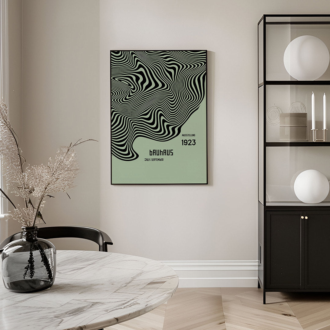 Golvend lijnenspel – geometrische Bauhaus poster in staand formaat