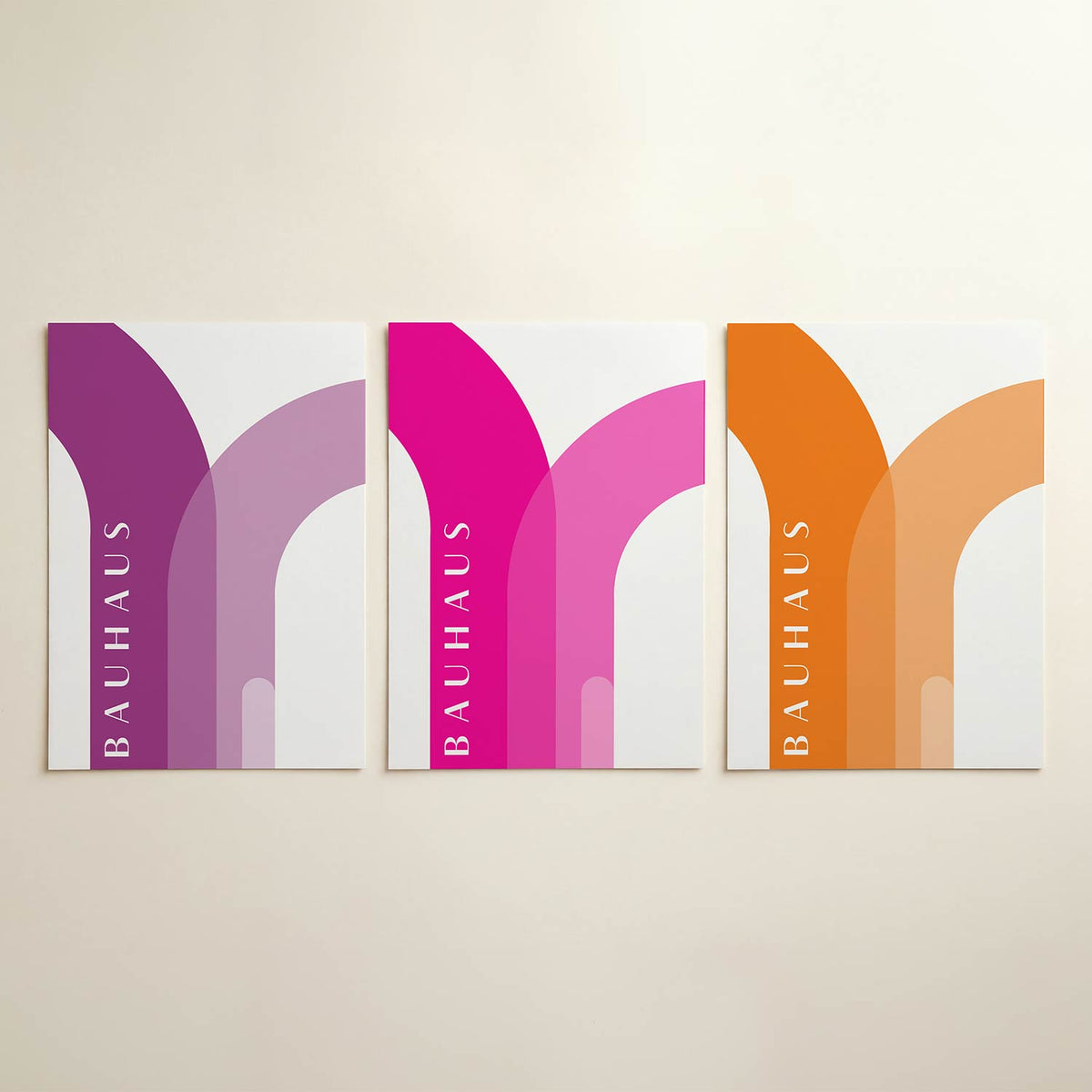 Kleur en lijnen posterset – detailweergave – deze posterset in drie delen toont vloeiende lijnen en overlappende kleurvlakken