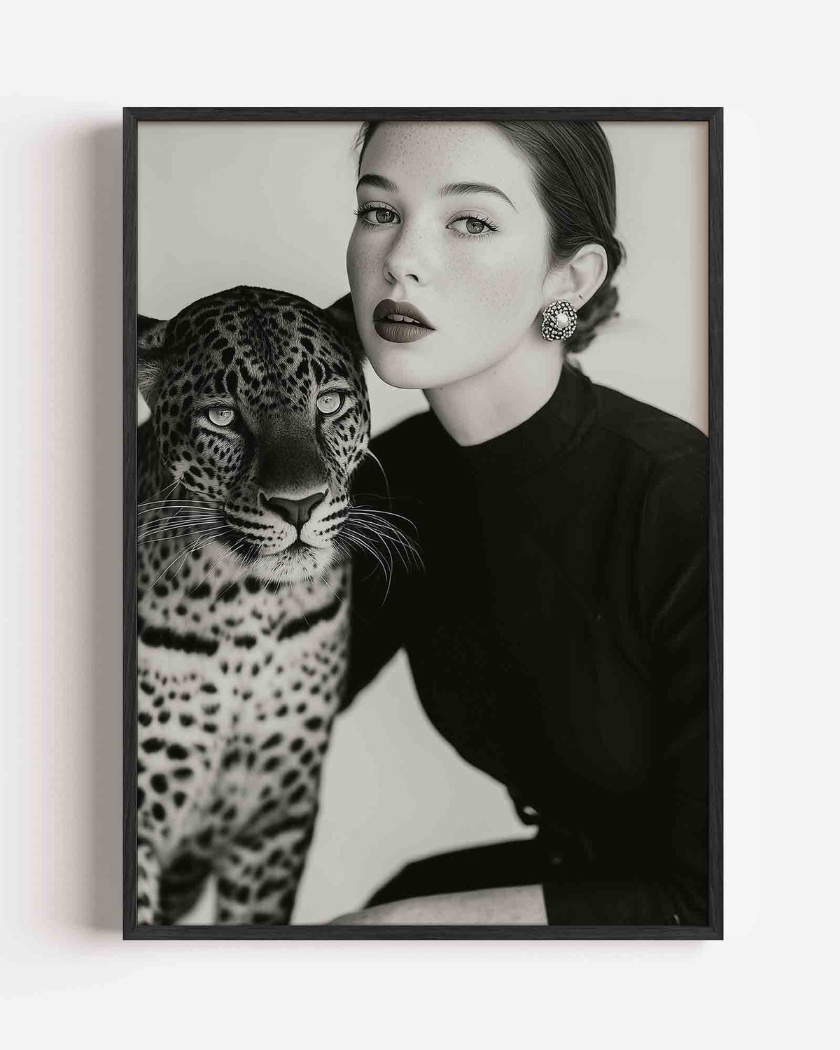 Vrouw met luipaard – Pop Art portret poster als wanddecoratie