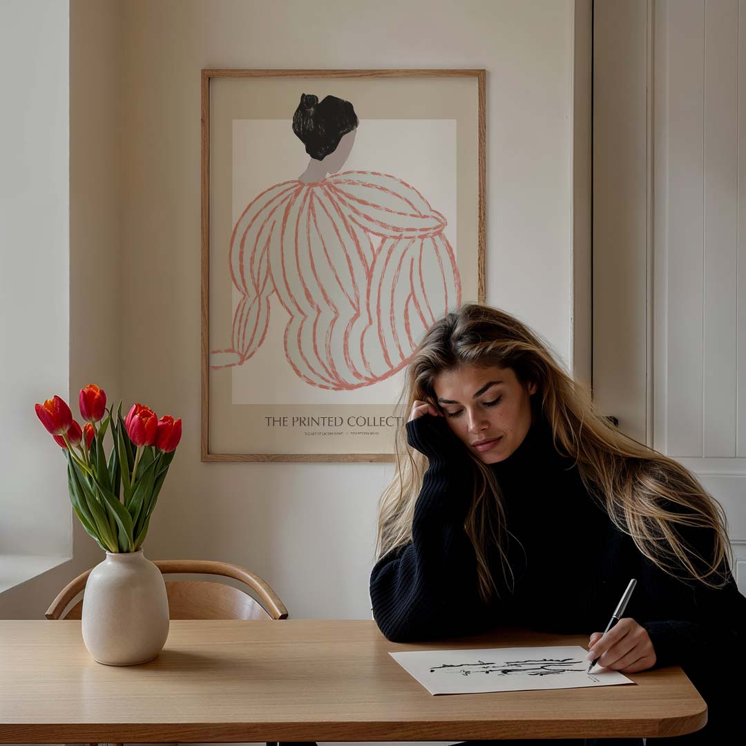 Modieuze Abstracte Vrouwelijke Kunstposter – staande vrouwelijke wanddecoratie van WallArtistic