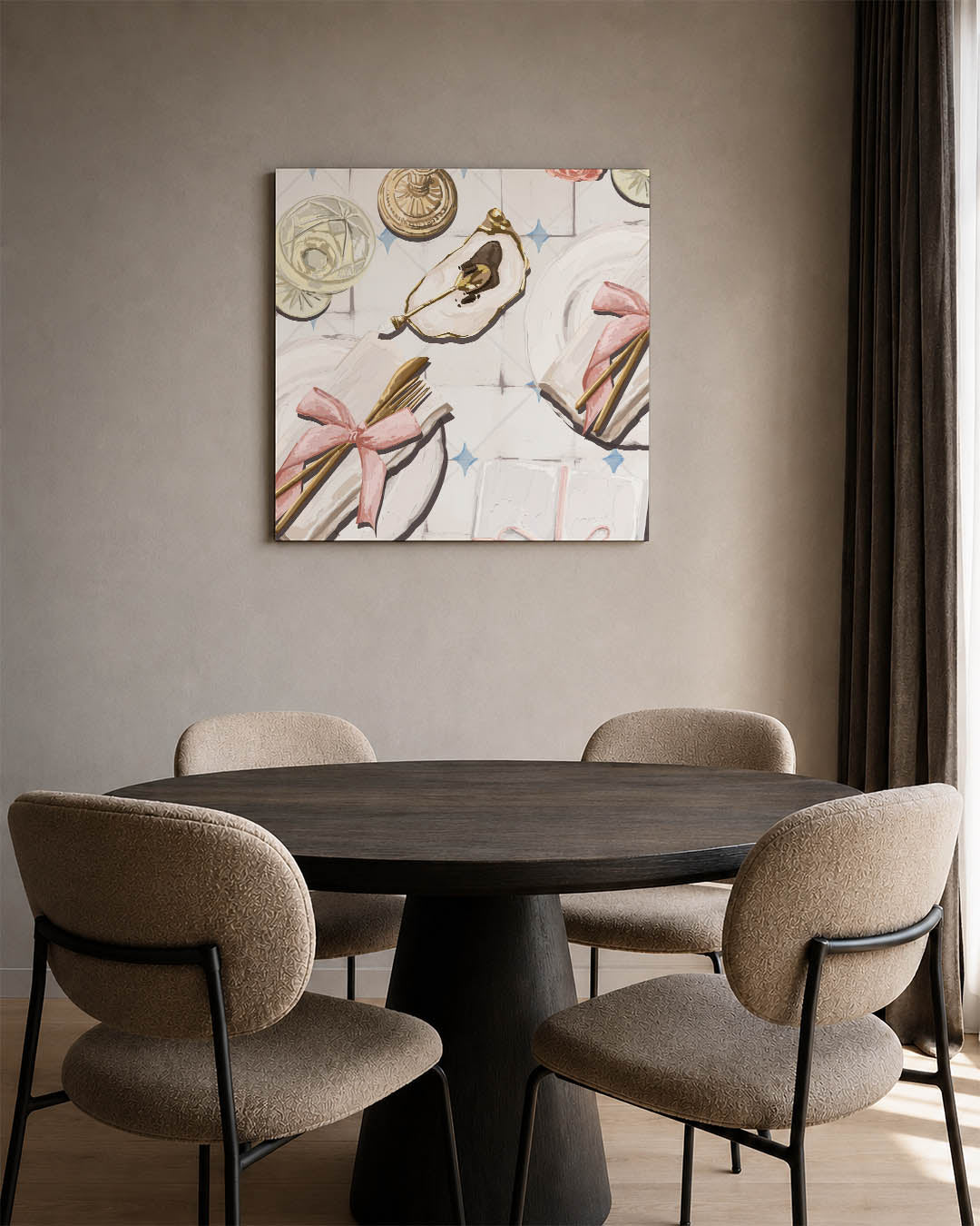 Elegante tafelscène kunstwerk – vierkante wanddecoratie – dit kunstwerk toont een verfijnde tafelscène met delicate