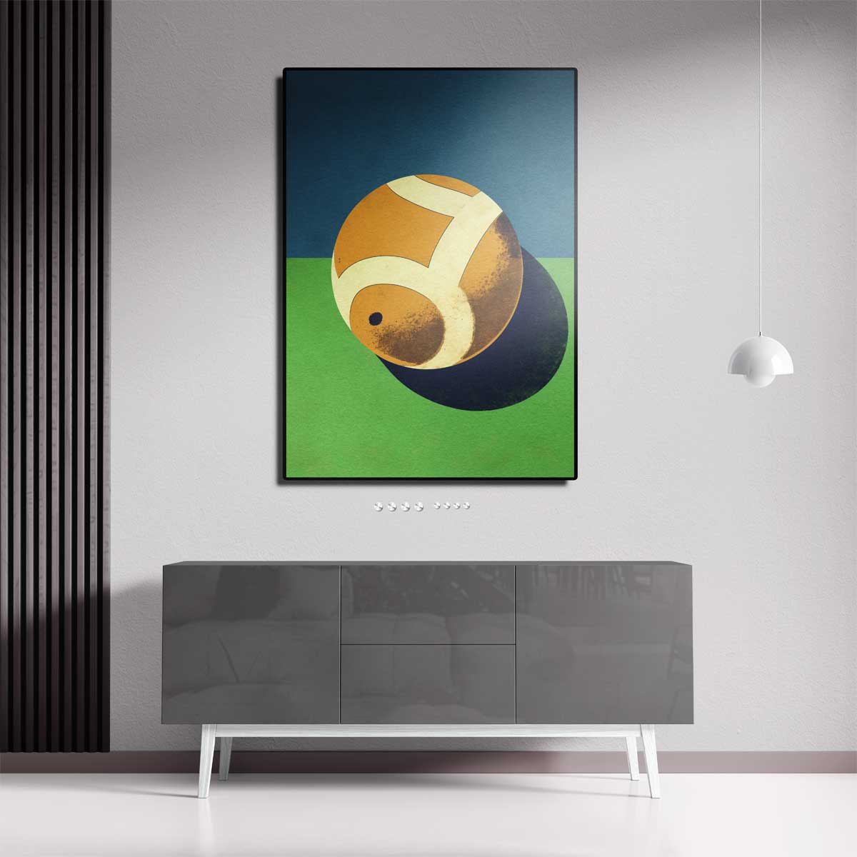 Abstracte Tennisbal – staand kunstwerk voor modern interieur