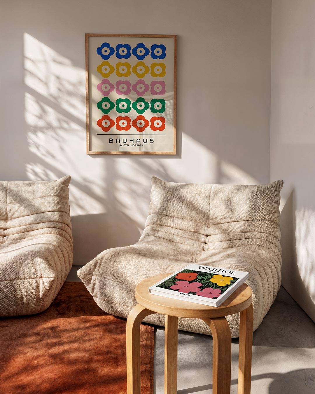 Bloemvormen en ritme – geometrische Bauhaus poster in staand formaat