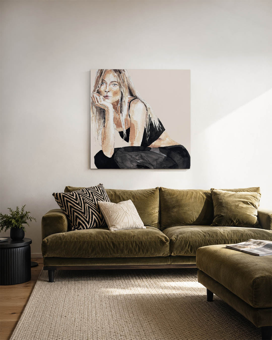 Vrouwelijke contouren kunstwerk – derde productweergave – dit kunstwerk toont een vrouw in een ontspannen pose met zachte