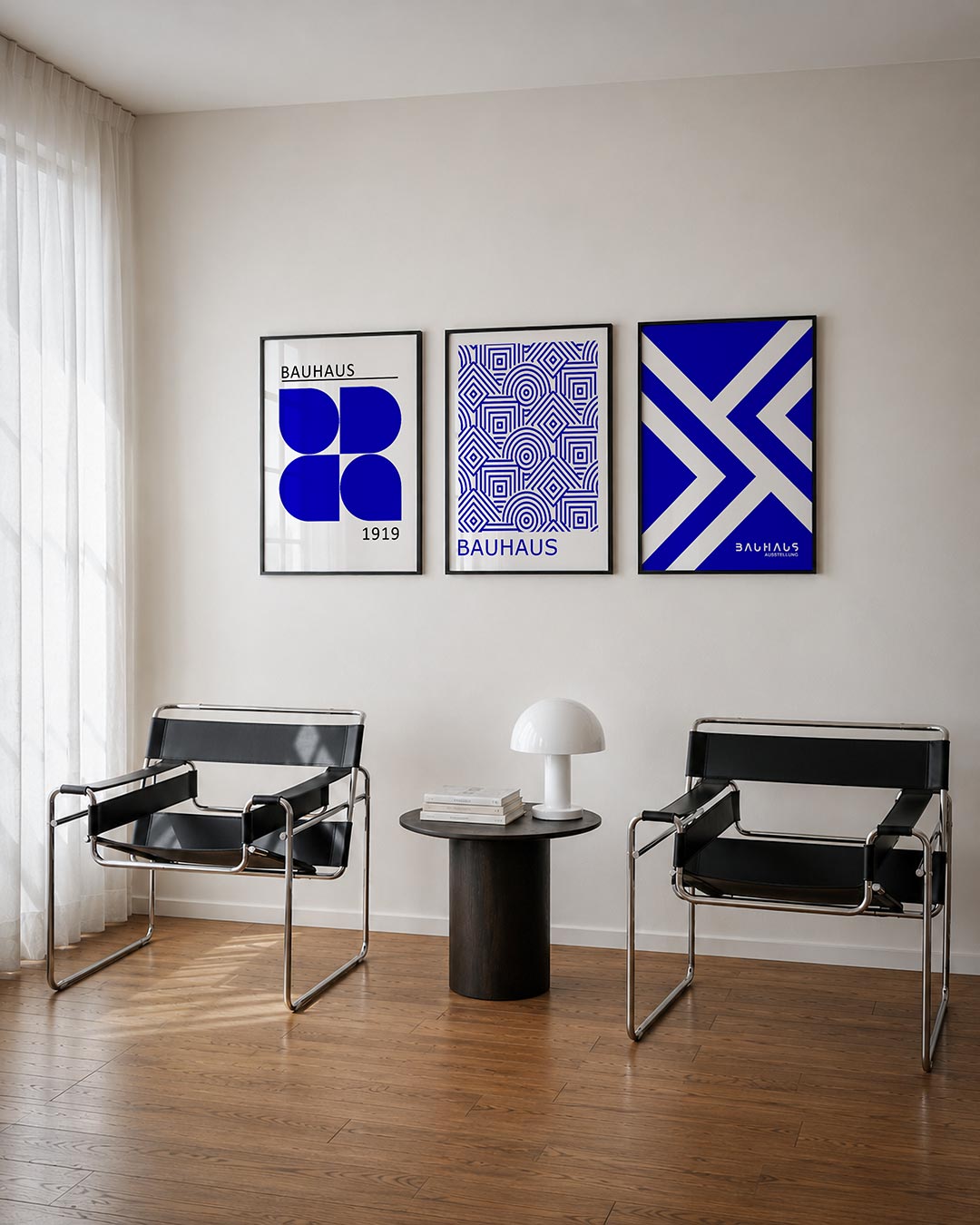 Vorm en kleur driedelige posterset – deze posterset in drie delen toont een speelse combinatie van blauwe halve cirkels en