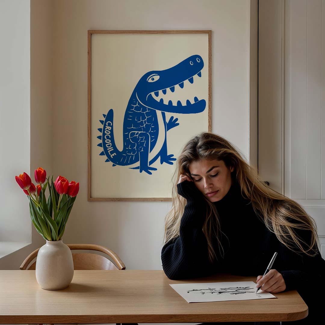 Speelse Krokodil Kunstposter – staande muurposter met dierenthema