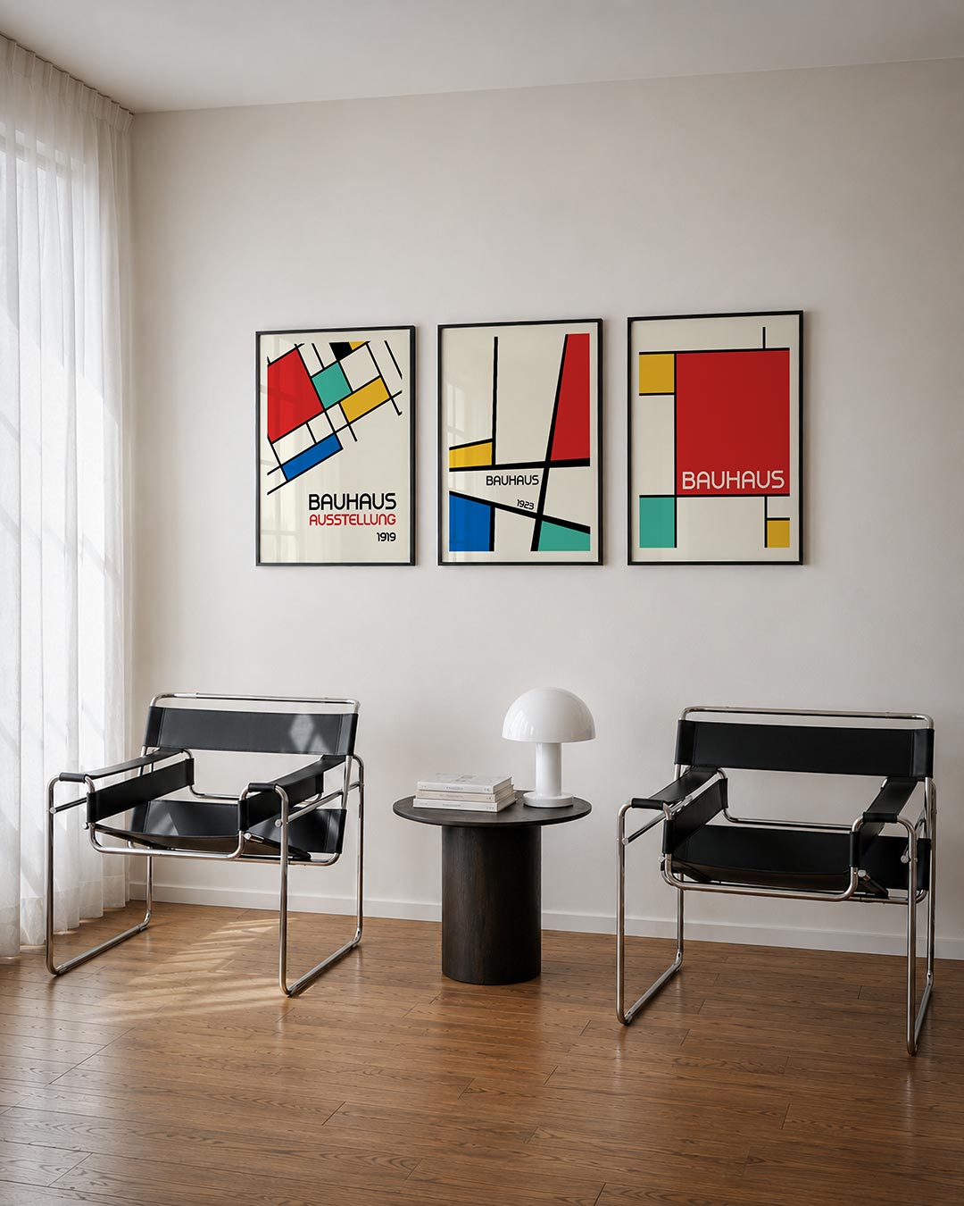 Kleurvlakken en lijnen driedelige posterset – deze posterset in drie delen toont een speelse mix van rechthoeken in rood