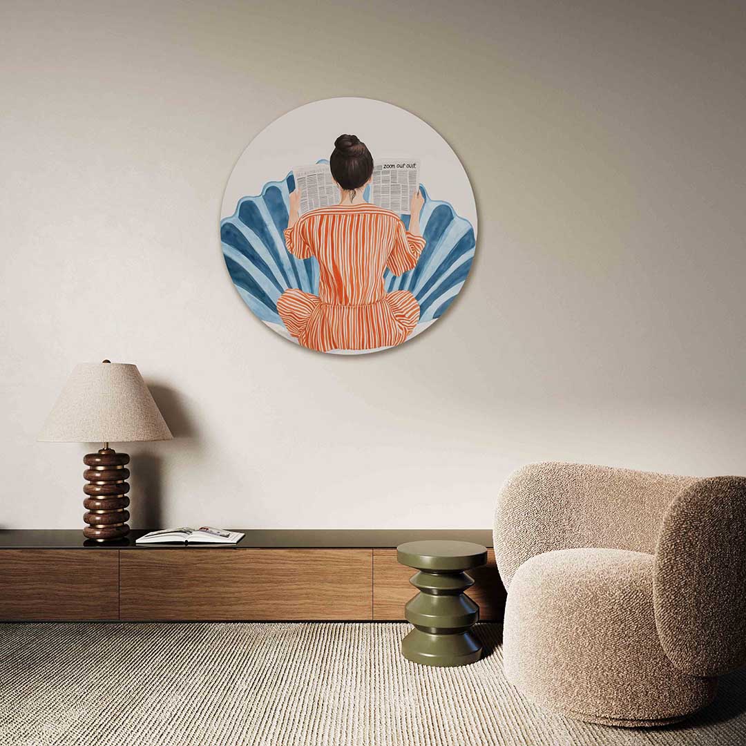 Lezende vrouw – abstracte muurcirkel als ronde wanddecoratie