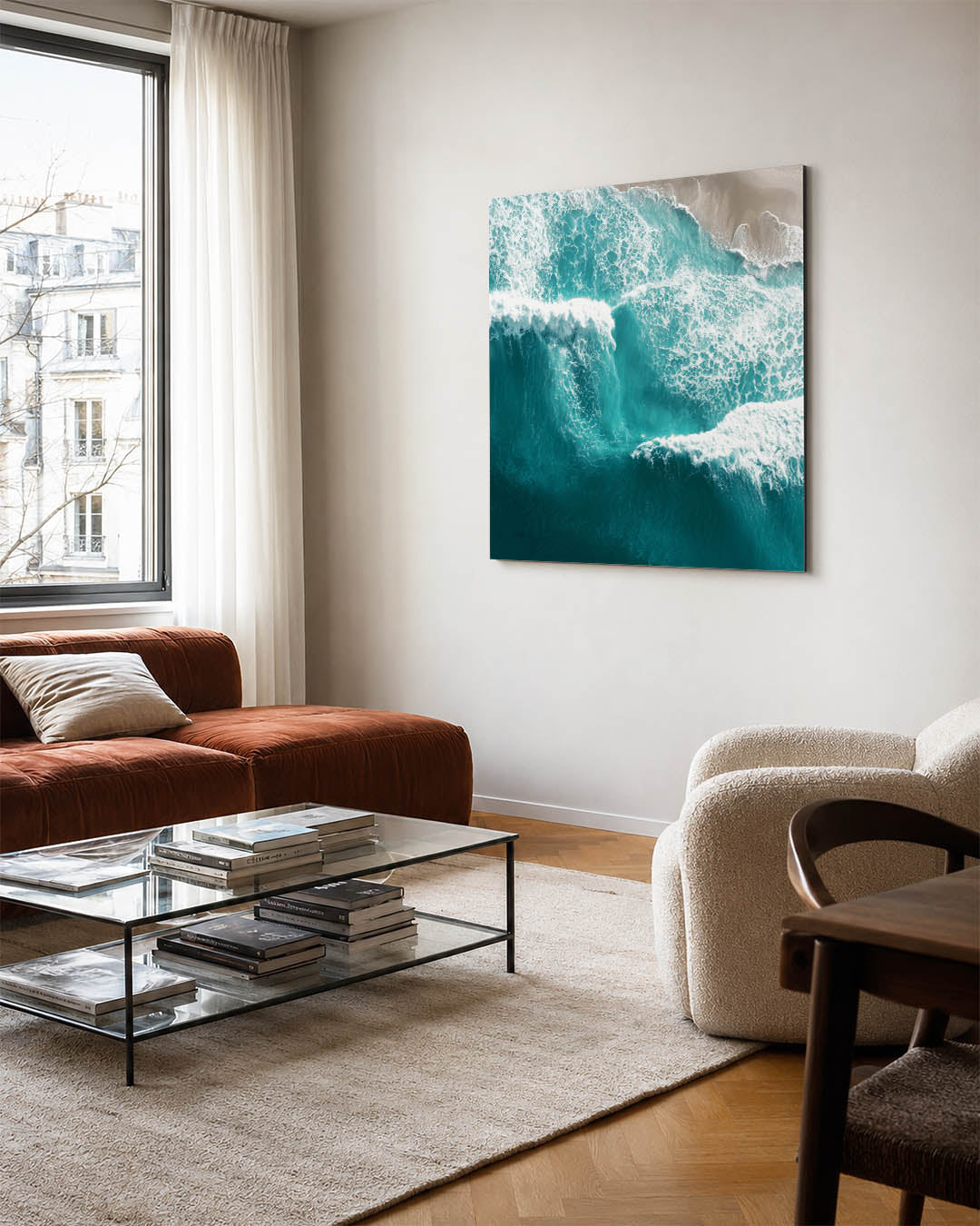 Dynamische zee kunstwerk – vierkante wanddecoratie – dit werk toont krachtige golven die breken op het strand, met schuimend