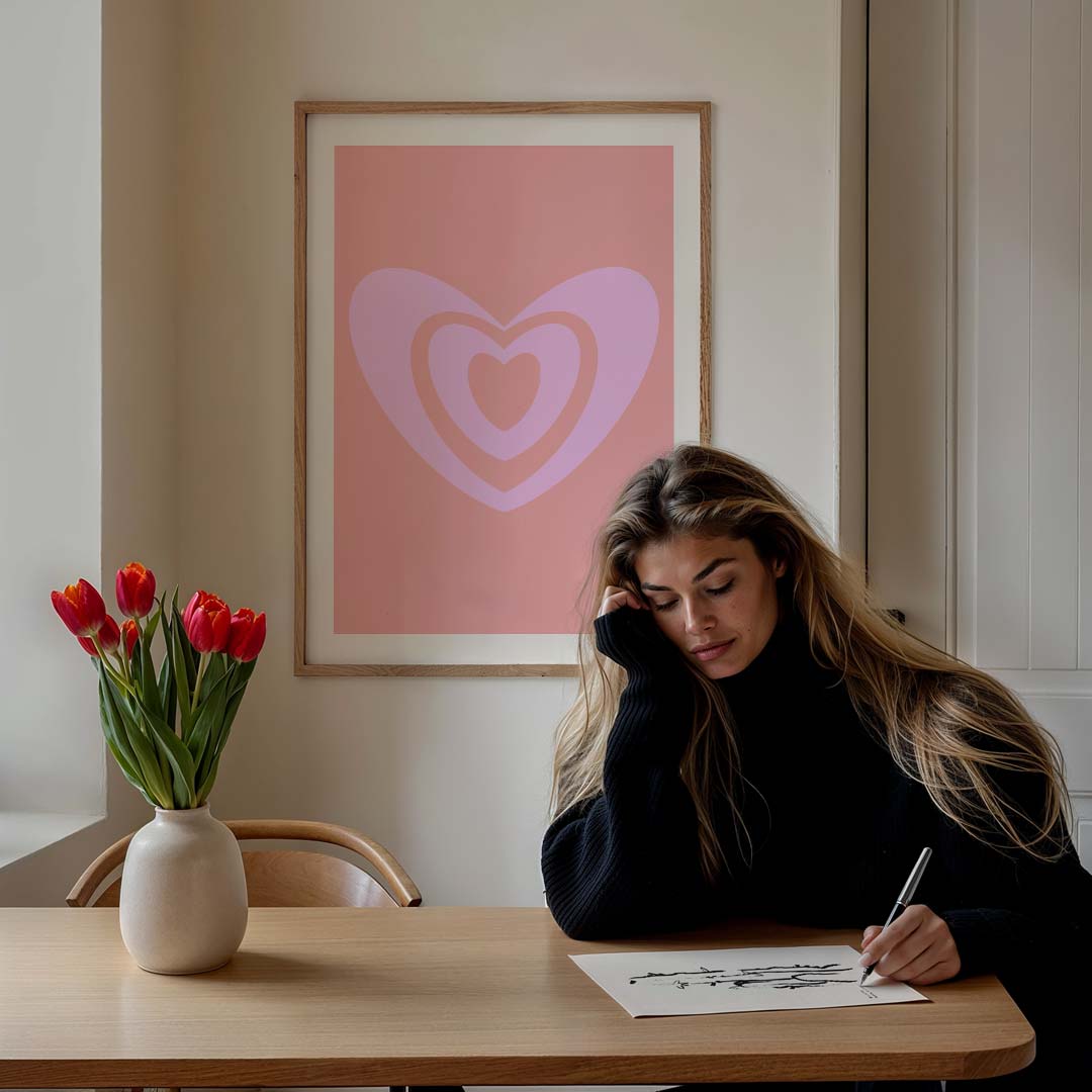 Romantische Hartjes – staande muurposter voor een modern interieur