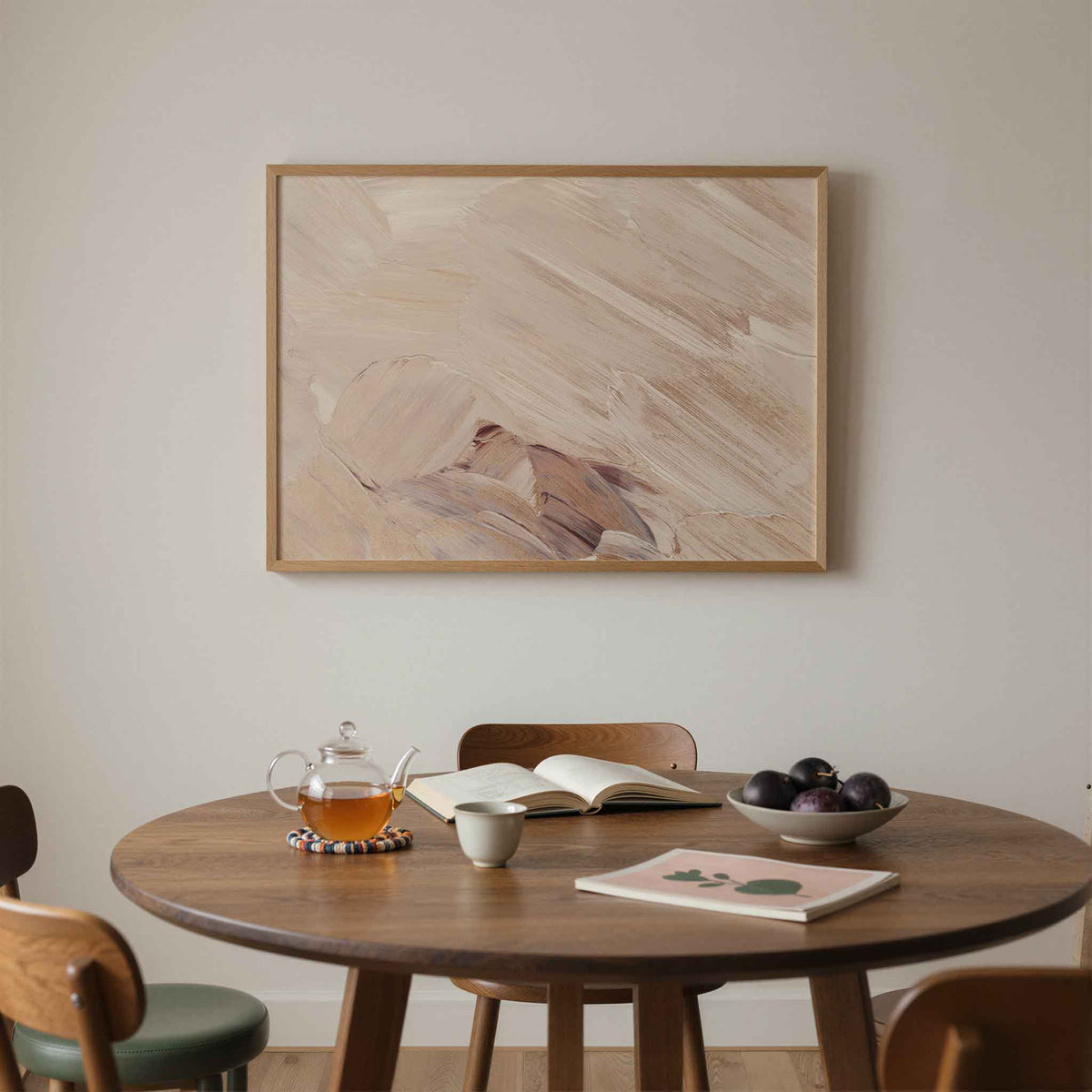 Abstracte beige penseelstreken – liggende schilderkunst wanddecoratie van WallArtistic