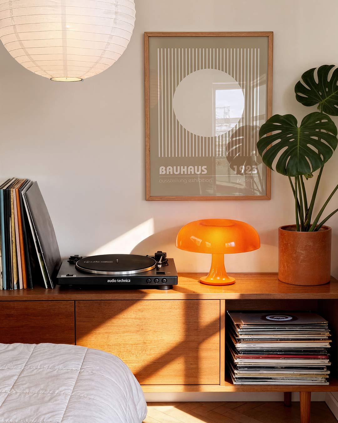 Cirkel en lijnen – geometrische Bauhaus poster in staand formaat