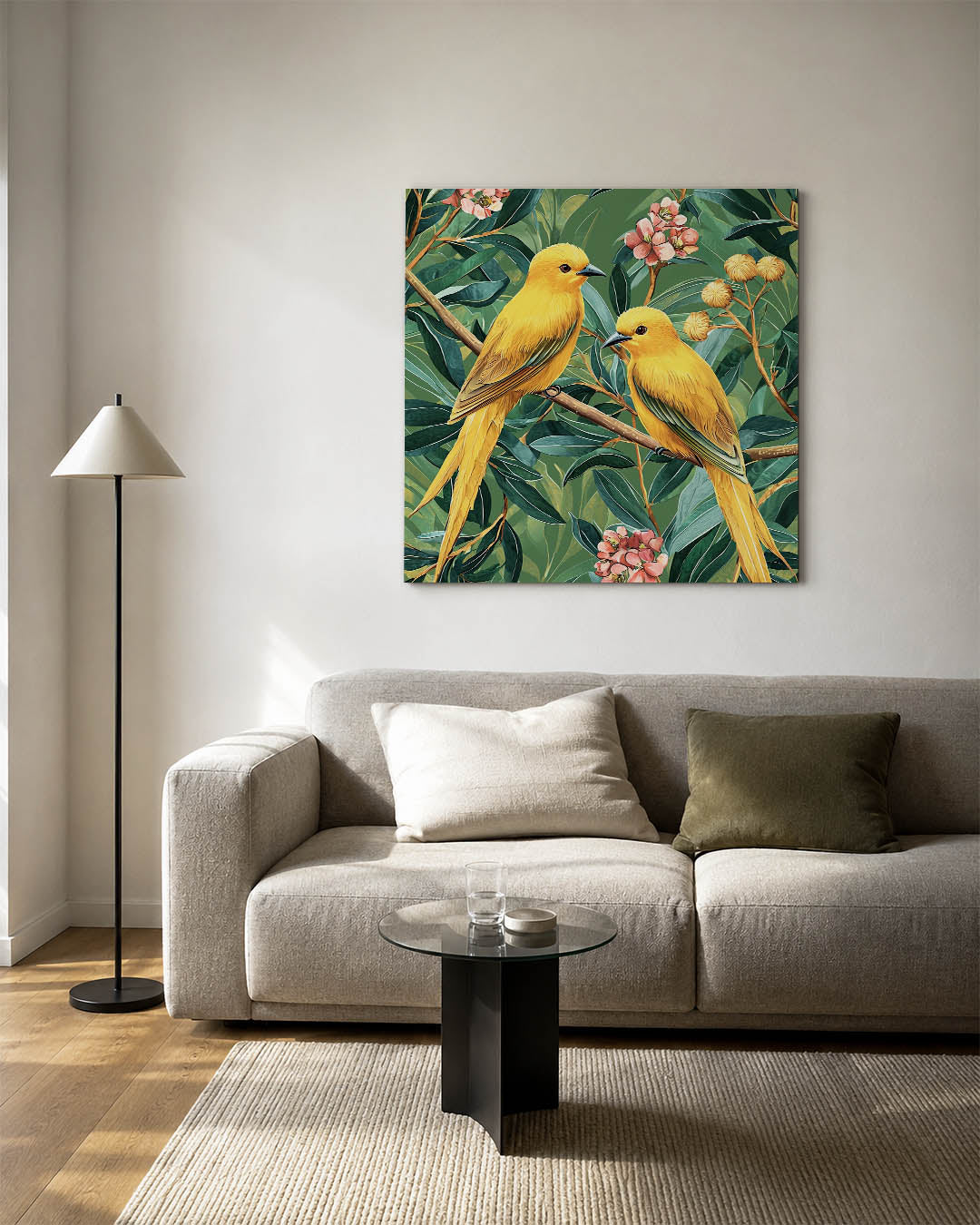 Vogels en bloemen kunstwerk – detailweergave – dit kunstwerk toont twee gele vogels op takken, omringd door groene bladeren
