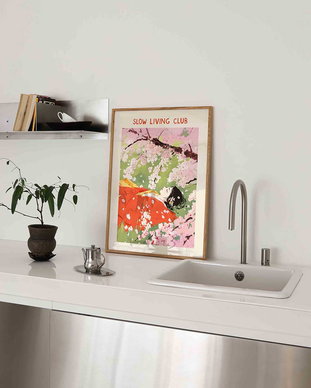 Bloesem en rustende figuur – Aziatische poster in staand formaat